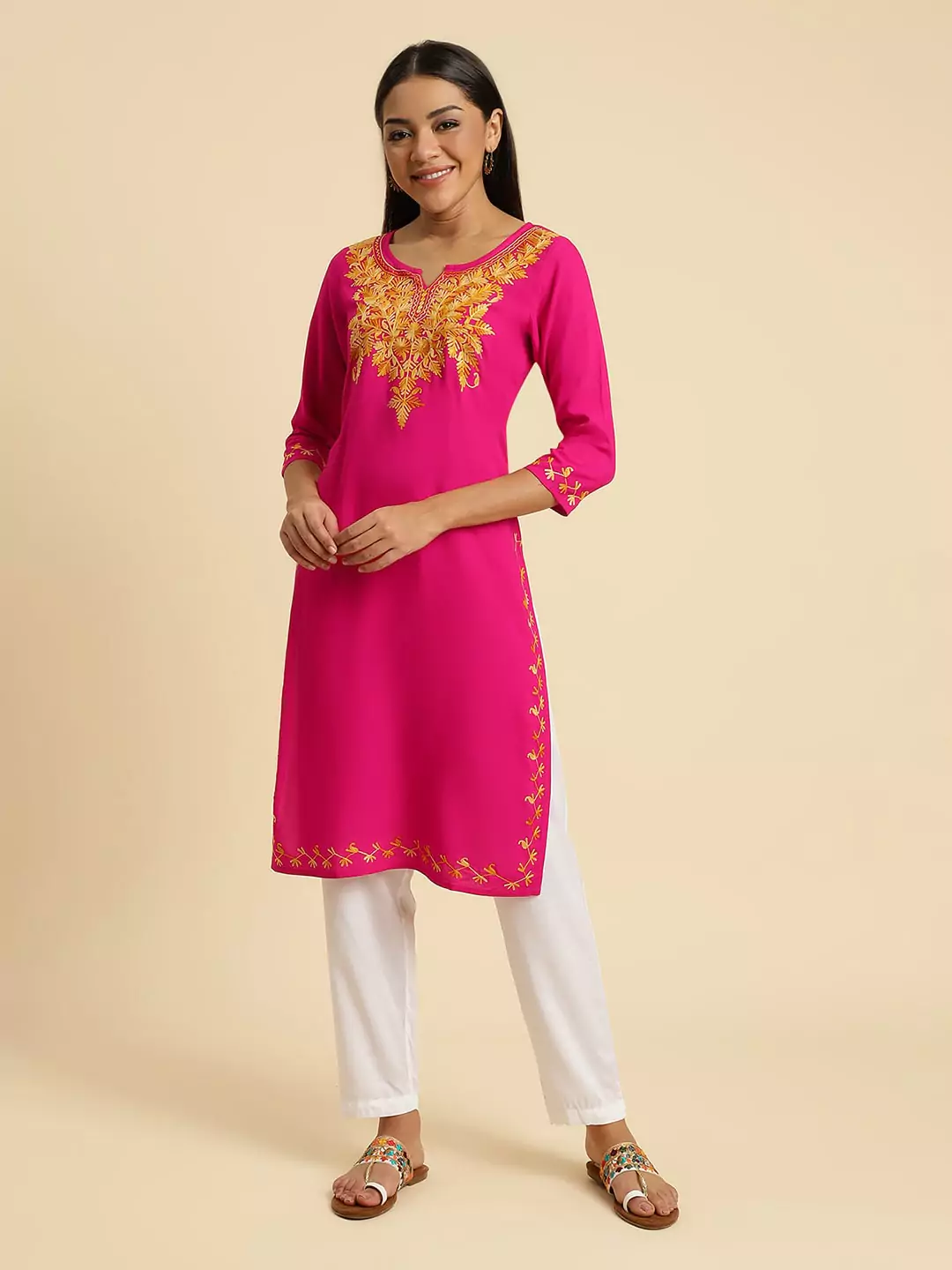 zeenat-aari-pink-long-kurti1-1.webp